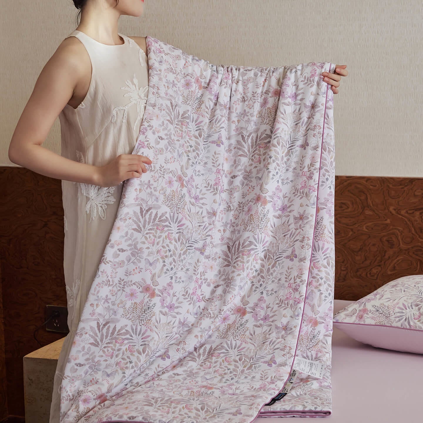 Willowmere Wildwood Breeze (Orchid Purple) Reversible Instant-Cooling Summer Quilt - image 5