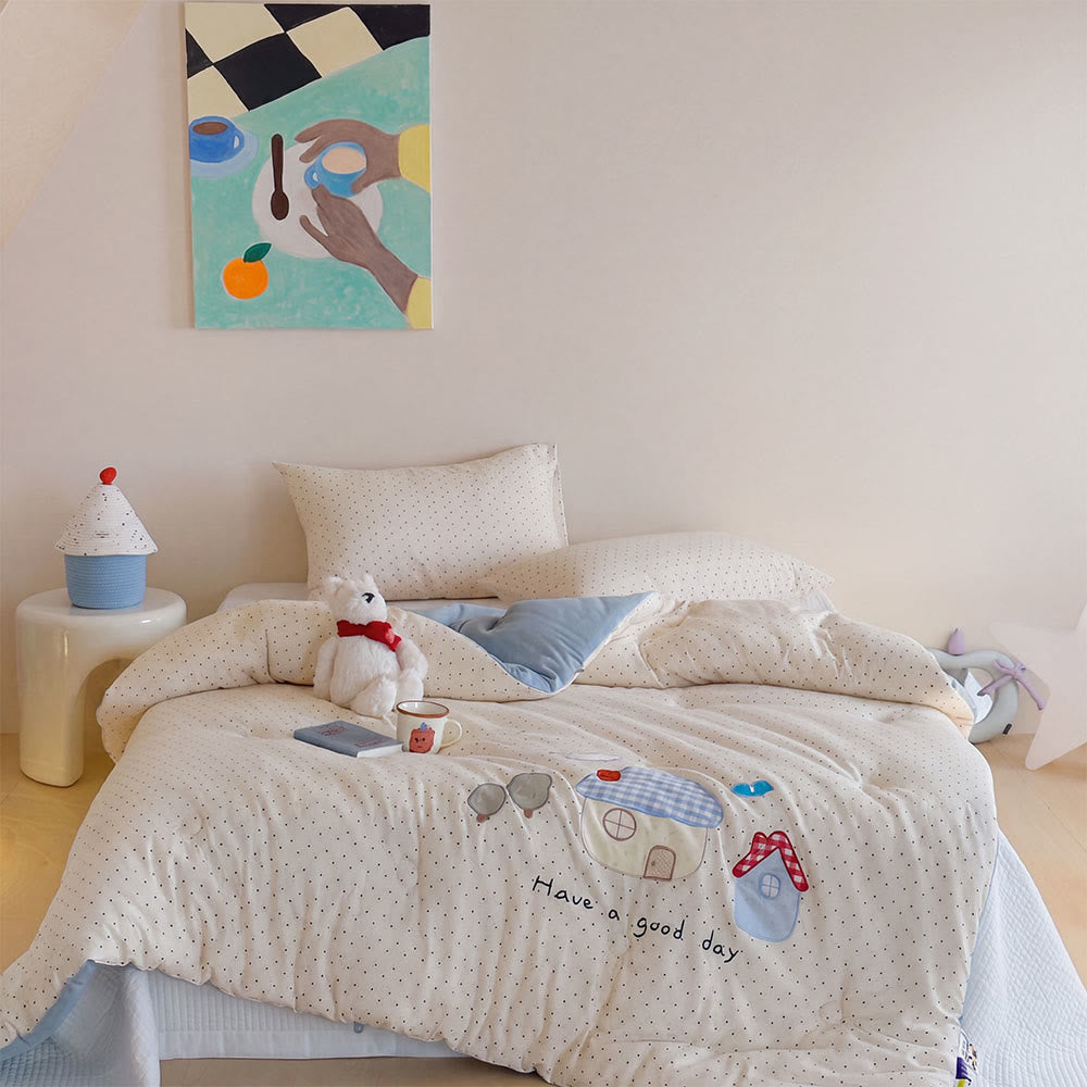 Willowmere Cloud Cottage Pocket Star Candy Applique Cotton Double Gauze Comforter - image 0
