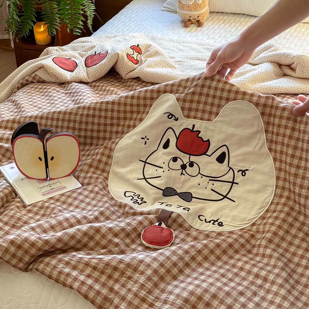 Willowmere Tata Kitten Cotton Linen Applique Hand-Stitched Quilt - image 4