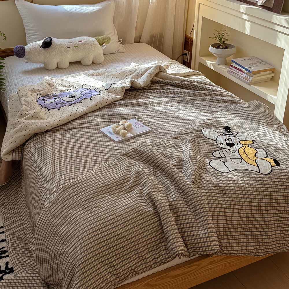Willowmere Curly Pup Cotton Linen Applique Hand-Stitched Quilt - image 6