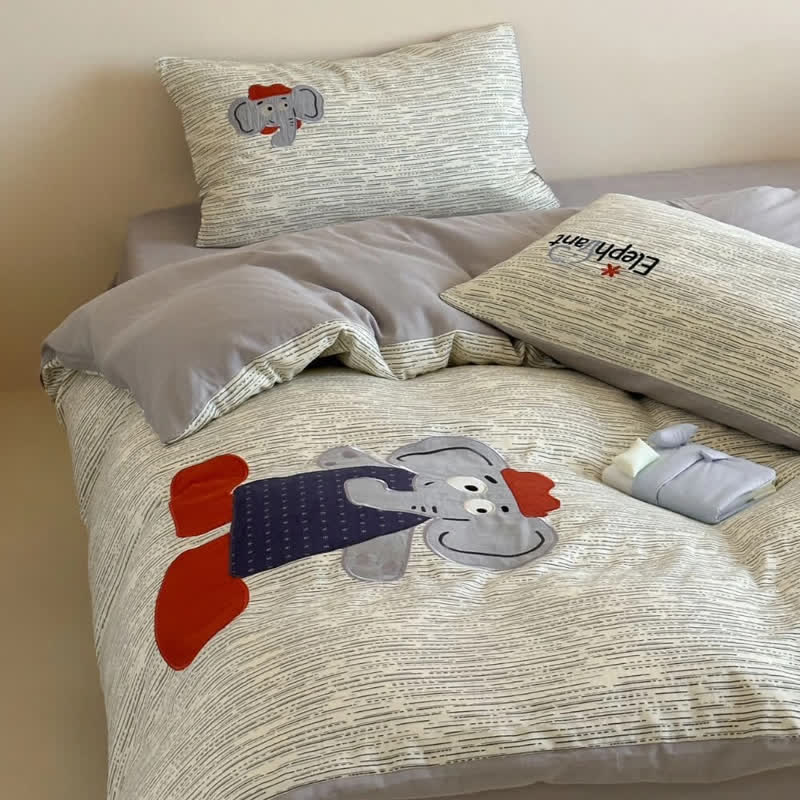Willowmere Cap Elephant 100% Muslin Gauze Cotton 4 Pieces Bedding Set - Red Cap Elephant - King - image 1